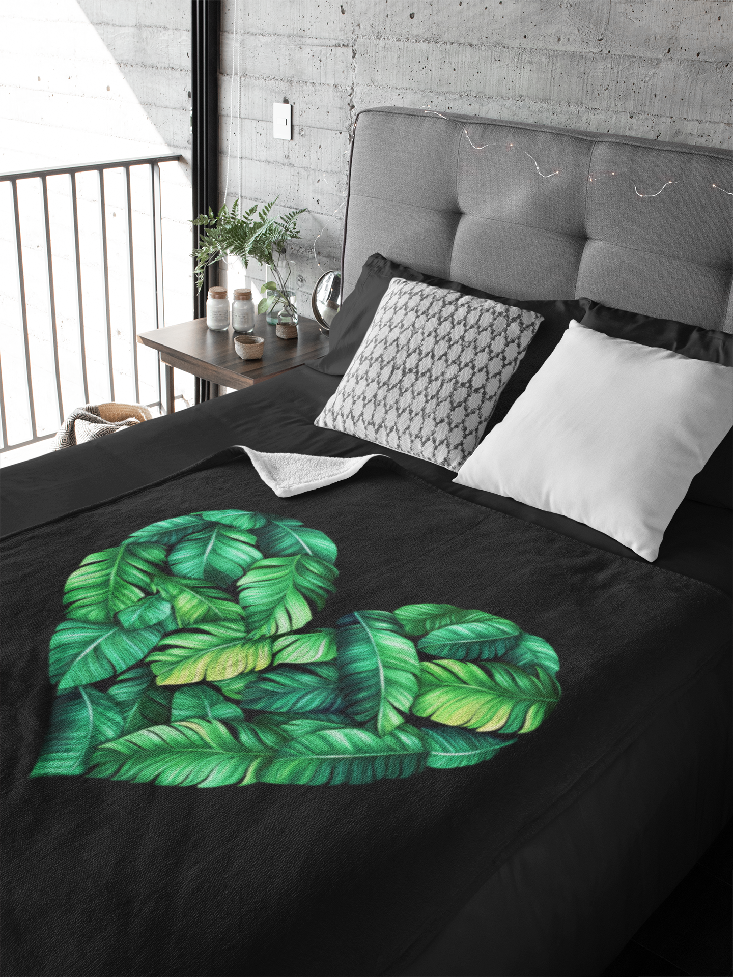 Eco-Friendly Heart of Plantain Velveteen Plush Blanket